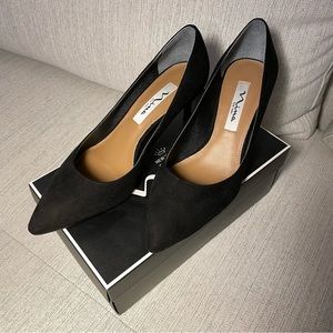 Nina Pump, Black Suede, size 7W